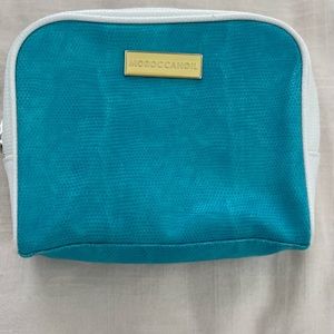 Moroccan oil travel bag
